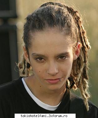 bey frate da rasfatata mai e nu-i ajunge ca are 2 frati minunati si o sore beeton ? te`ai pare