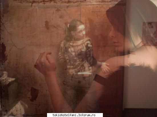 Lost Identities - mama dar chiar mia dat lacrimile ..mai heney ai - Arhiva fan-ficuri